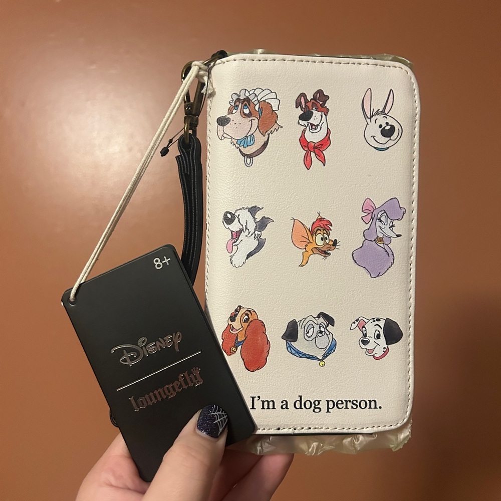 Loungefly Disney dogs wallet soft tag